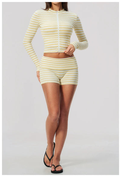 SPARK Women's New Slim-Fit Cropped Striped Fitness Jacket ZC4556