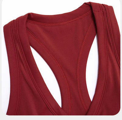 【Christmas】SPARK V Neck Racerback Yoga Fitness Vest for Women in retro red detail