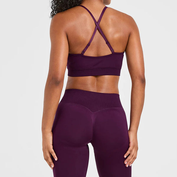 Self-adjusting seamless yoga bra & leggings in purple set back